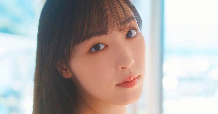 ヤンマガアザーっす！　譜久村聖　牧野真莉愛　<YM2023年52号>