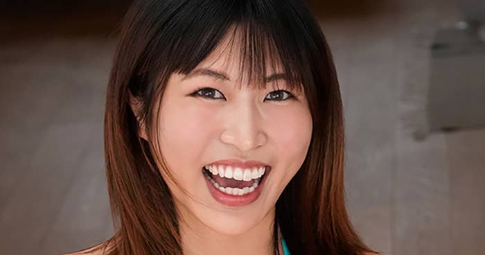 ヤンマガアザーっす！　らら＆飯友らん子　<YM2025年18号>