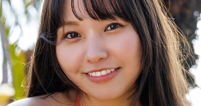 ヤンマガアザーっす！本郷柚巴<YM2025年21号>