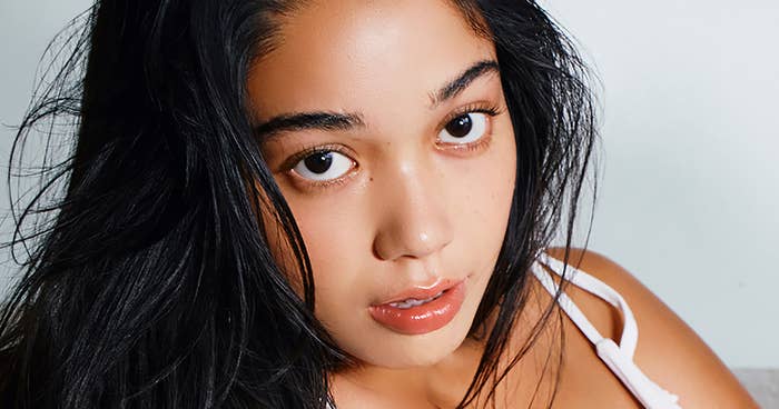 NEXT推しガール！ Mayuri01