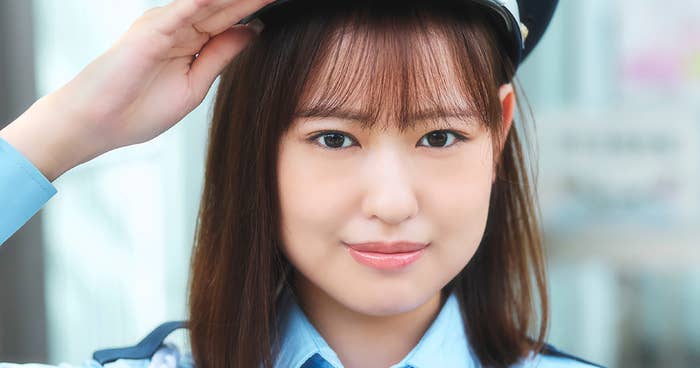 働くお姉さん　桜木美貴01