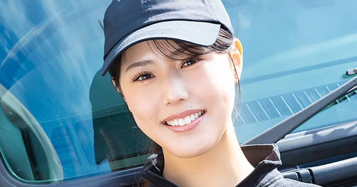 働くお姉さん 真木しおり01