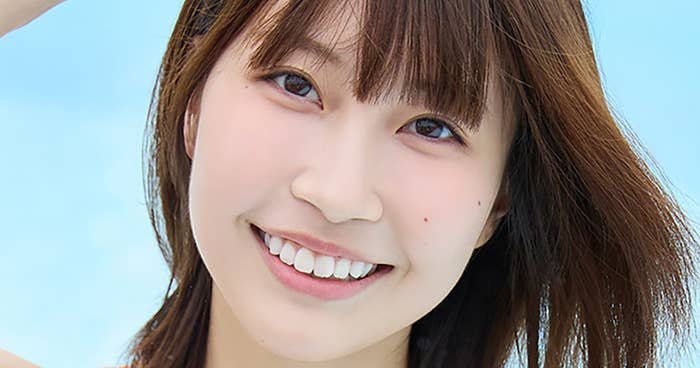 ミスマガジン2027 ベスト10 ヤンマガweb限定グラビア　弓家つばき